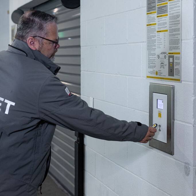 andsamphoto-hardingsteel-35-cd211324